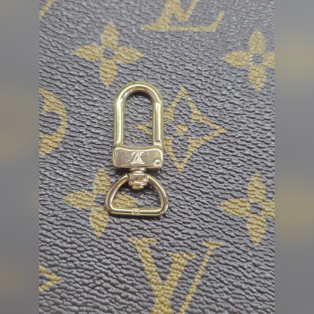 Louis Vuitton Gold Lobster Clasp